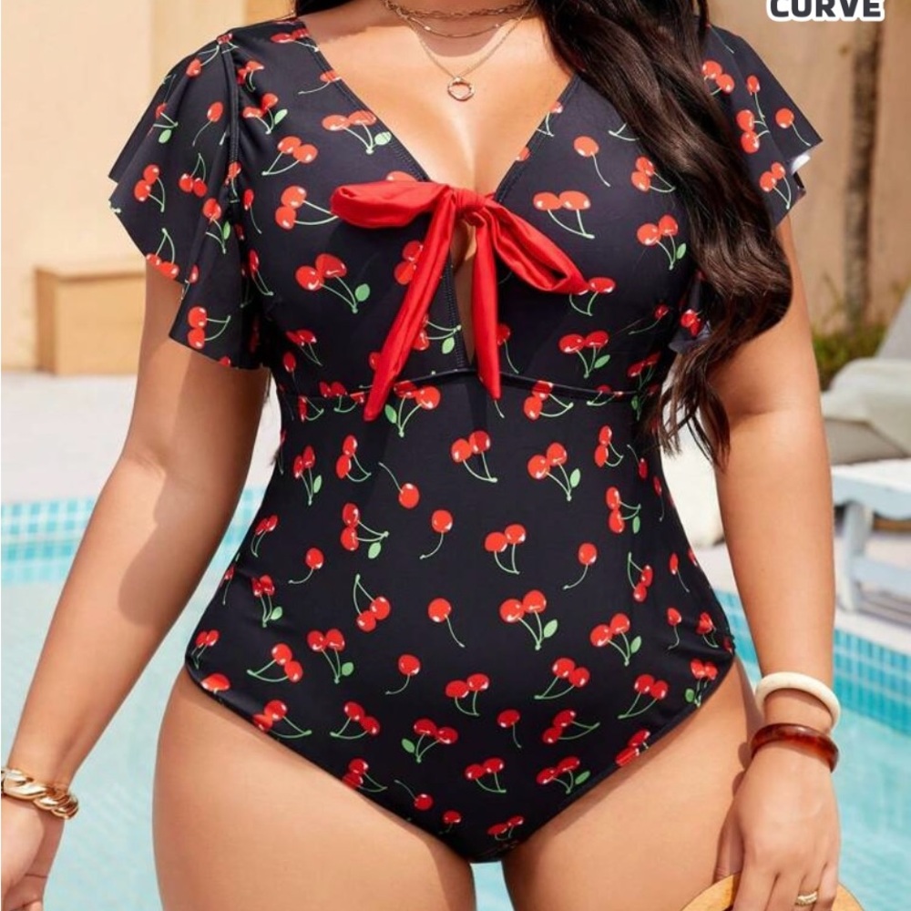 Women’s plus size bathing suit